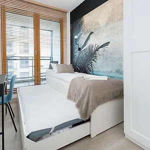 Premium In Novum Center Near The Train Station By Sun & Snow Apartment